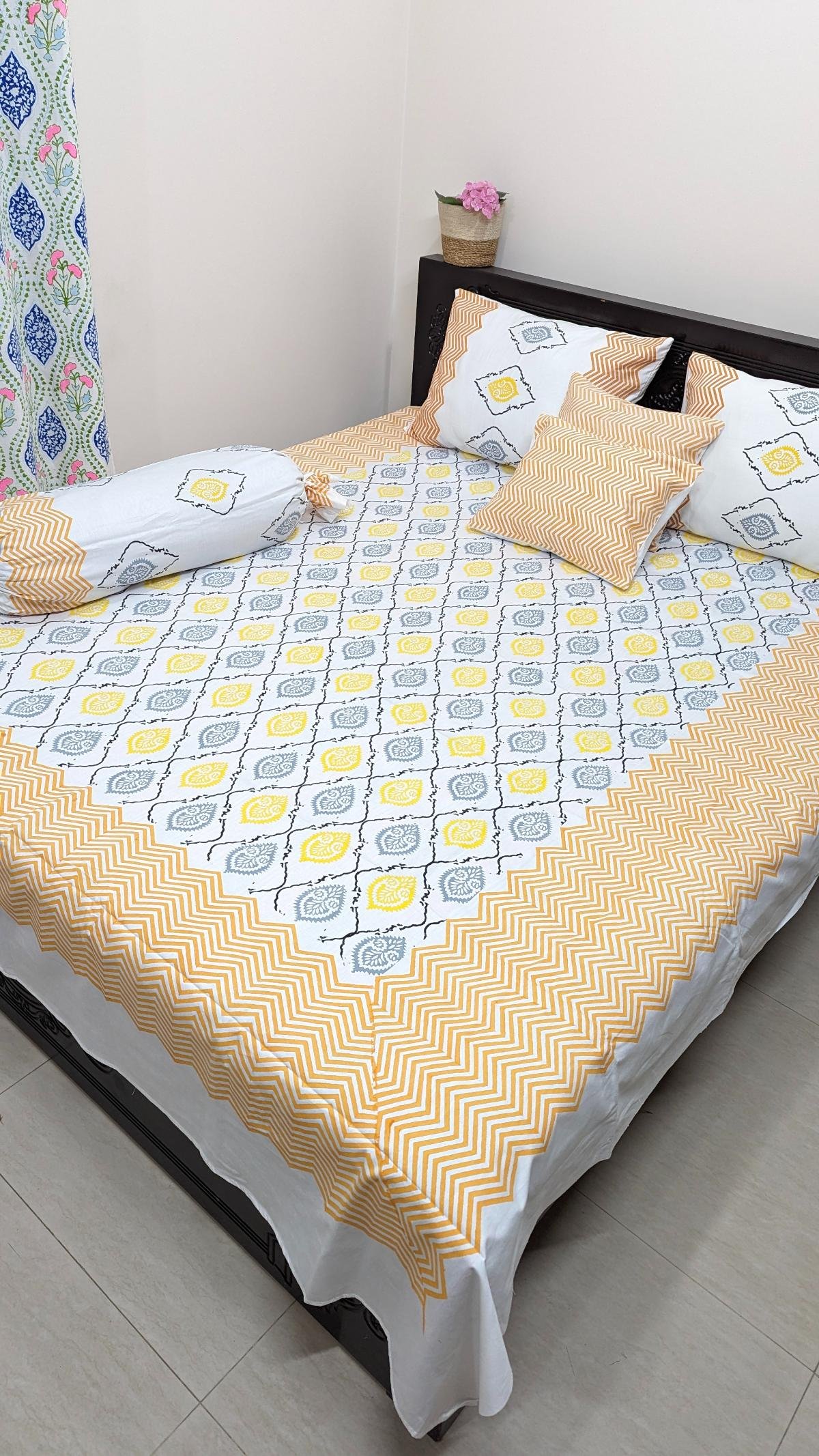 Twill Cotton Premium Hand Block King Size Bedsheet (1)