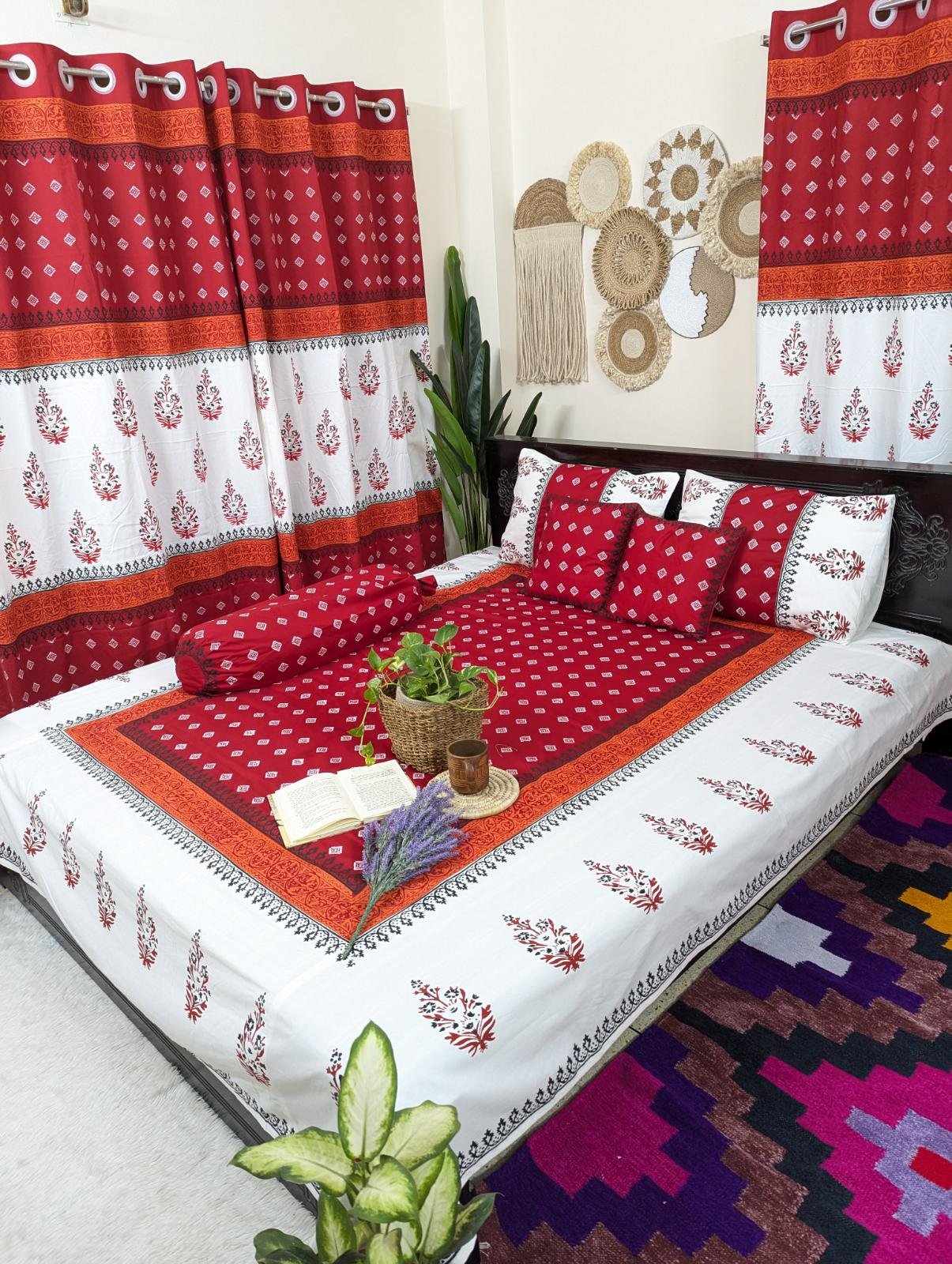 Exclusive Soft Cotton Handblocked King Size Bedsheet (42)