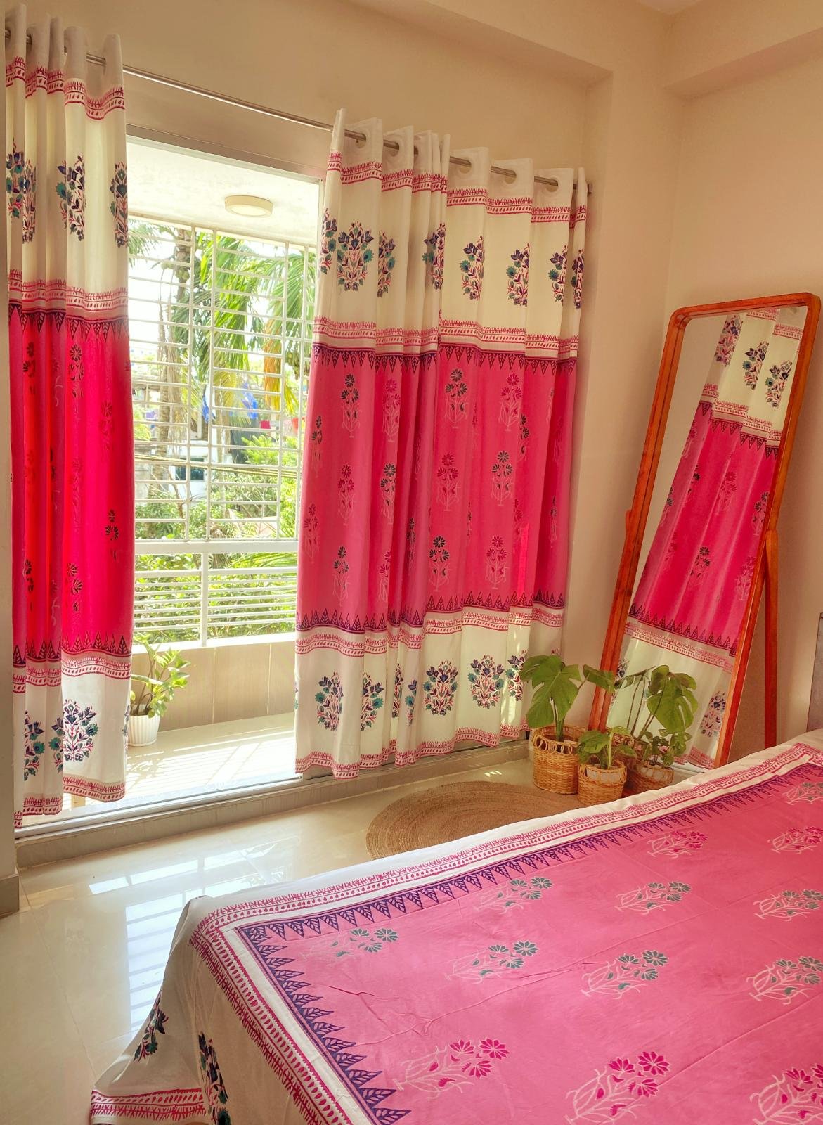 Super Premium Pink Handblock king Bedsheet (8)