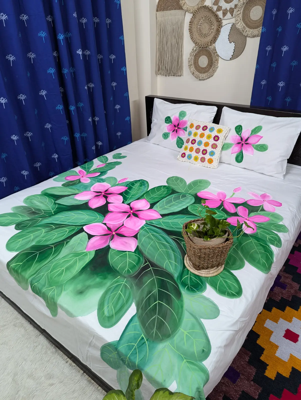 Handpaint Premium King Size Bedsheet (1)