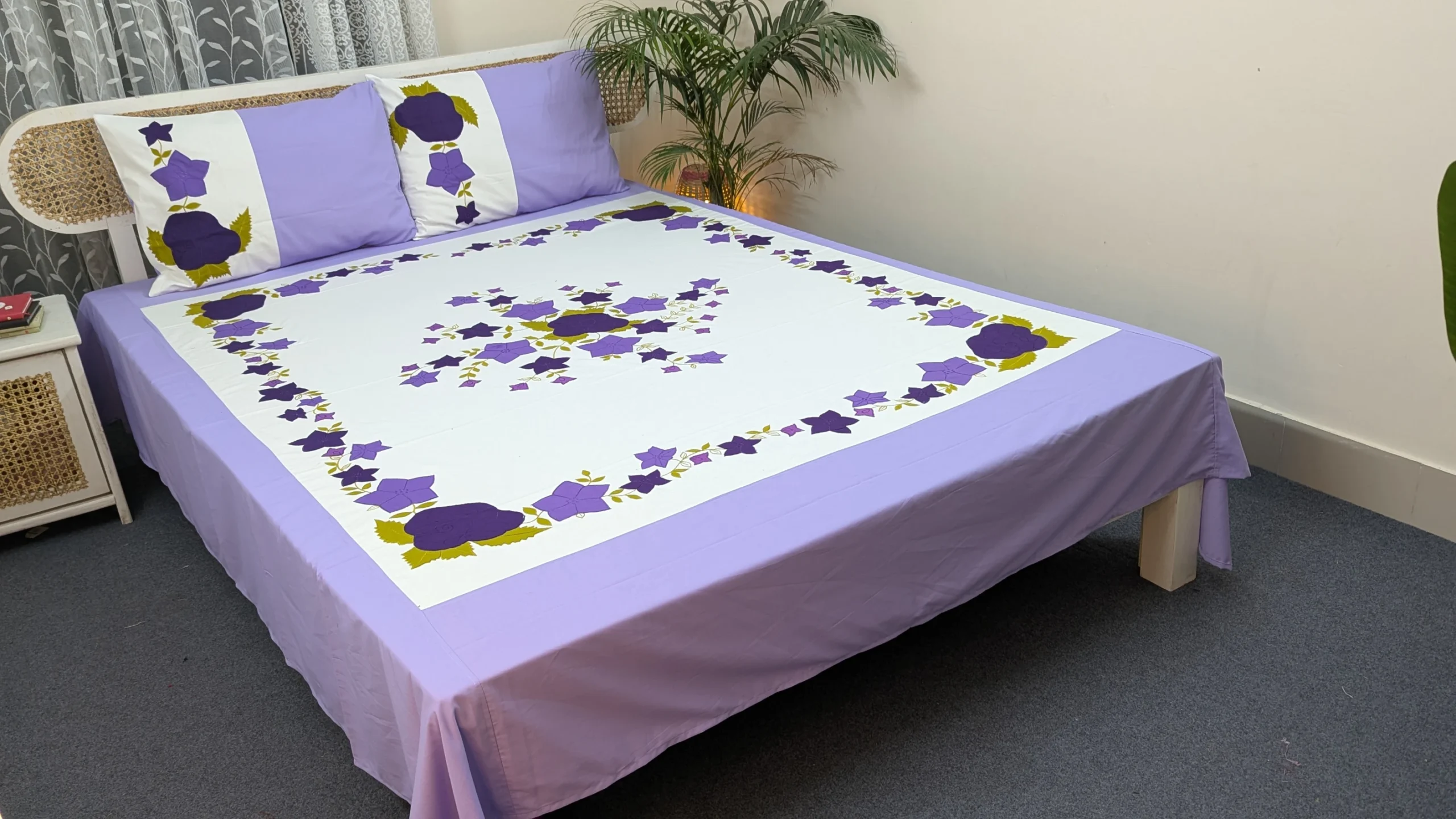 Applique Cotton King Size Premium Bedsheet (10)