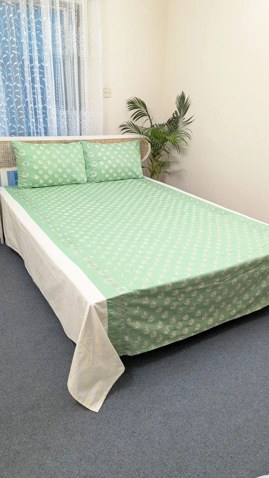 Premium Gorgeous Embriodery Handblock bedcover (1)